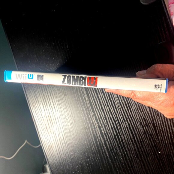 Wii U ZombiU Disc Case and Instruction Booklet 2012 Rated M Mature - Picture 2 of 6